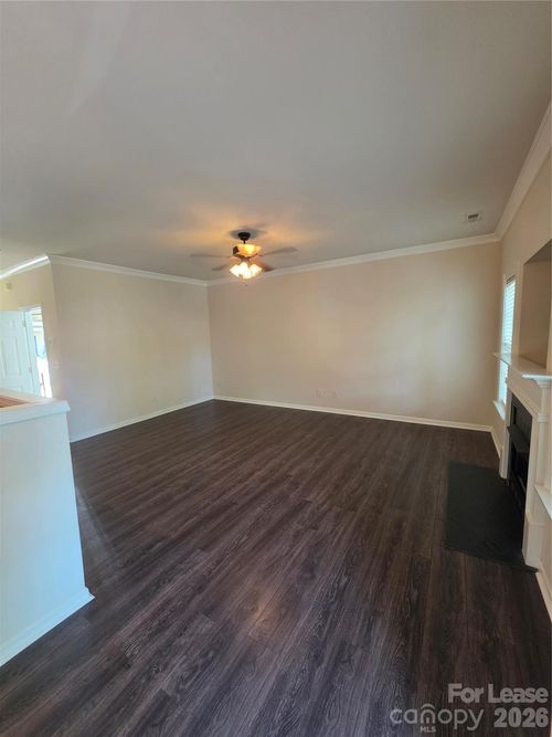 15542 Stronvar House Ln, Charlotte, NC, 28277-3196 | Card Image