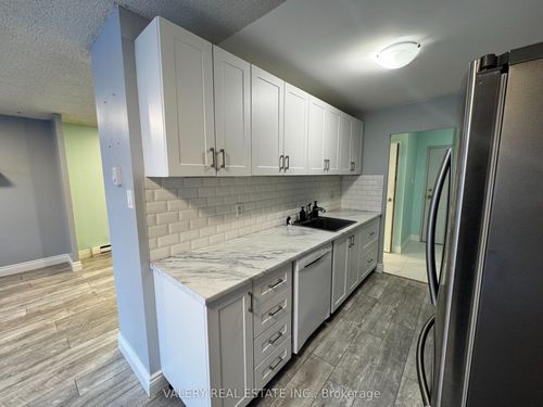 106-65 Highland Cres, Kitchener, ON, N2M5M8 | Card Image