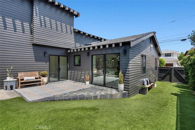 1012 10 Th St, House other with 4 bedrooms, 5 bathrooms and 8 parking in Manhattan Beach CA | Image 29