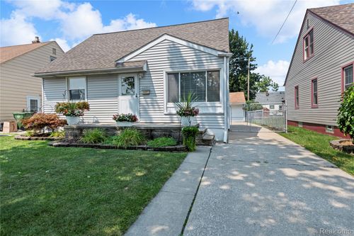 13384 Jobin St, Southgate, MI, 48195-3600 | Card Image