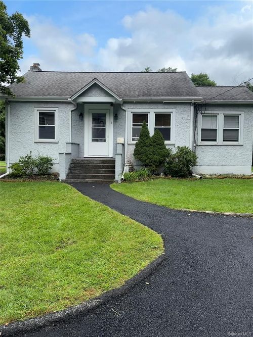 1064 Route 17, Southfields, NY, 10975-3217 | Card Image