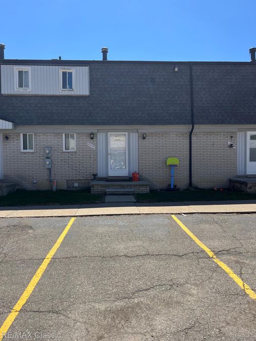 15575 Dupage Blvd, Taylor, MI, 48180-6024 | Card Image