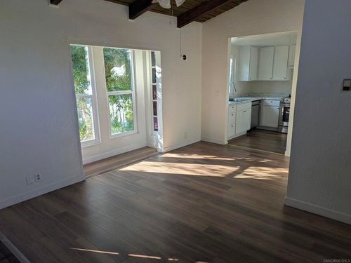 226 S Grape St, Escondido, CA, 92025-4444 | Card Image