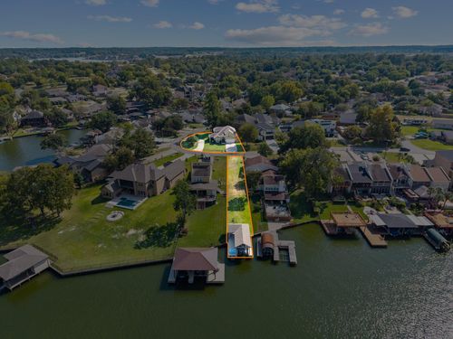 763 Lake View Drive, Montgomery, TX, 77356 | Card Image