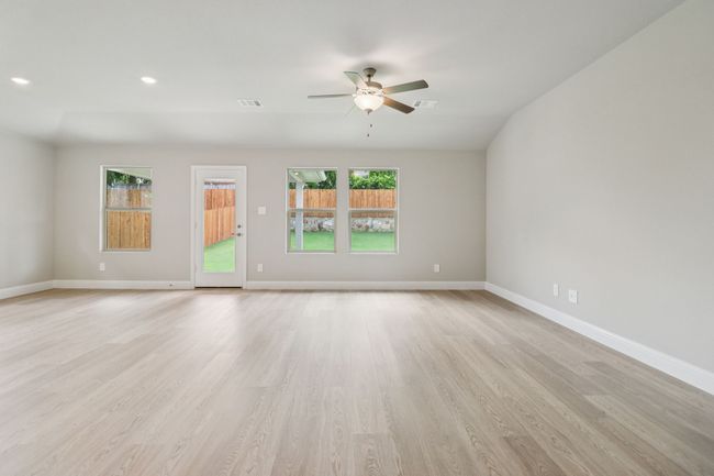 2221 Dunbar Dr, House other with 4 bedrooms, 3 bathrooms and null parking in Sherman TX | Image 4