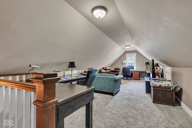 Finished Bonus room above garage | Image 56