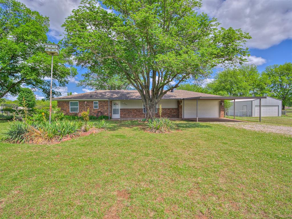 Mason Dr, Shawnee, OK 74804