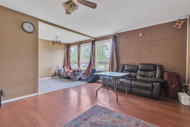 19 Langwith Crt, House other with 6 bedrooms, 3 bathrooms and 4 parking in Brampton ON | Image 8