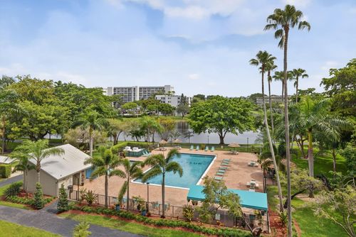apt-505-2205 S Cypress Bend Dr, Pompano Beach, FL, 33069-4456 | Card Image