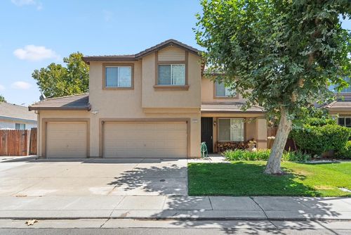 905 Ross Dr, Woodland, CA, 95776-9396 | Card Image