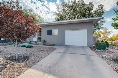 2732 Alamosa, House other with 3 bedrooms, 1 bathrooms and 2 parking in Santa Fe NM | Image 3