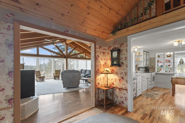 739 S Main St, House other with 3 bedrooms, 1 bathrooms and 1 parking in Cascade ID | Image 9