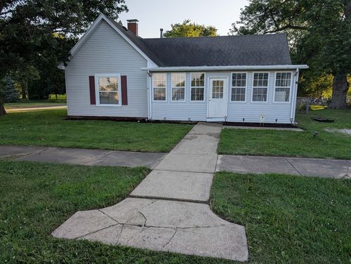 307 S Vine St, Sadorus, IL, 61872-8603 | Card Image