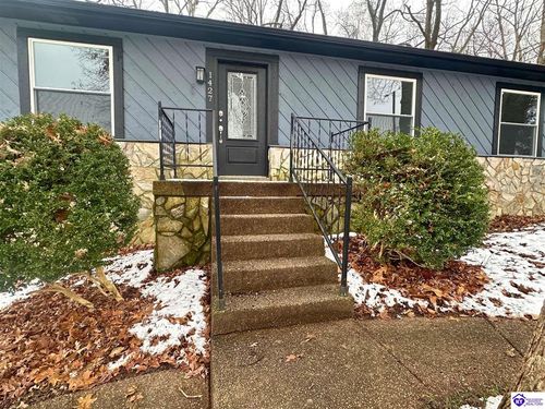 1427 Catalpa Dr, Radcliff, KY, 40160-2835 | Card Image