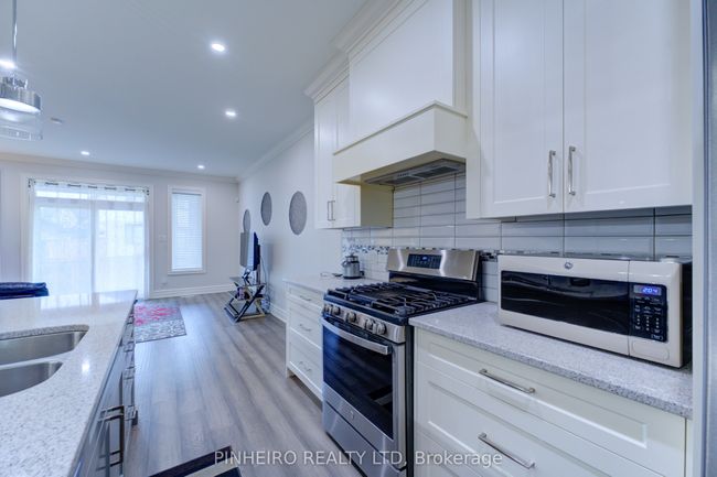118 Spencer Ave, House other with 3 bedrooms, 2 bathrooms and 4 parking in Lucan ON | Image 5