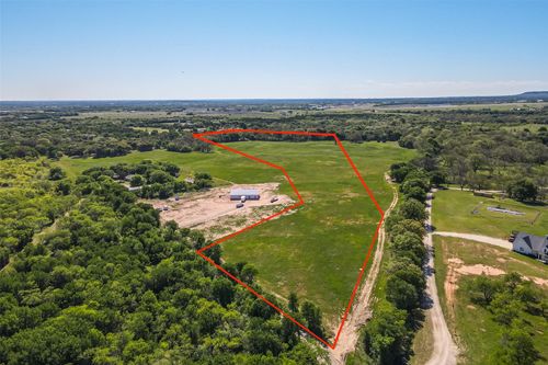 2740 Overton Ct, Granbury, TX, 76048-4620 | Card Image