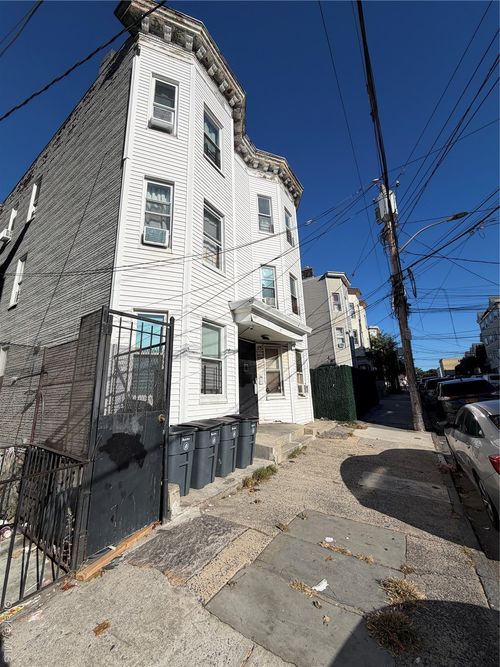 apt-3n-47 Cliff St, Yonkers, NY, 10701-7609 | Card Image