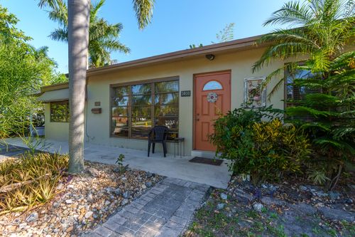 1400 Ne 24th St, Pompano Beach, FL, 33064-6951 | Card Image