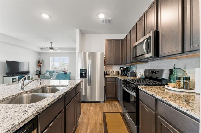 16635 Olivewood Ln, House other with 3 bedrooms, 3 bathrooms and 2 parking in Conroe TX | Image 9