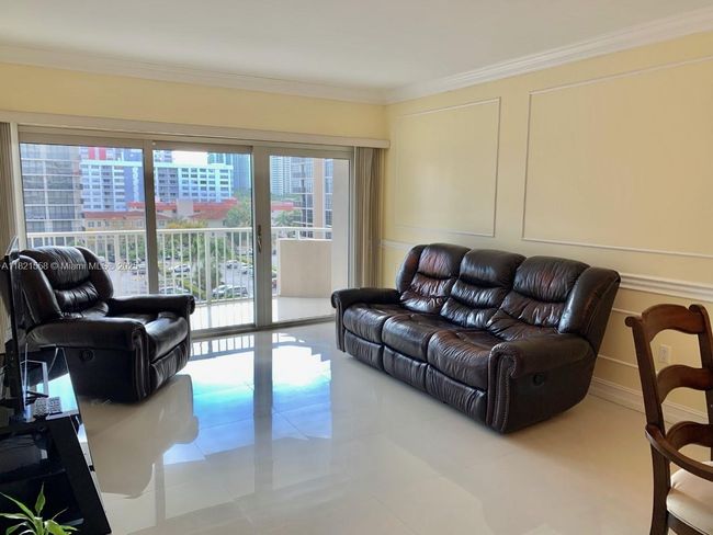 APT-5C - 1985 S Ocean Dr, Condo with 1 bedrooms, 2 bathrooms and null parking in Hallandale Beach FL | Image 11