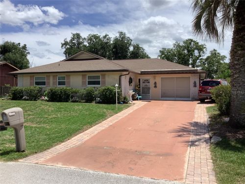 31226 Park Ridge Dr, BROOKSVILLE, FL, 34602-7628 | Card Image