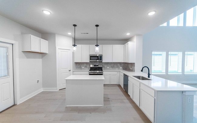 7612 Santolina Dr, House other with 4 bedrooms, 3 bathrooms and null parking in Argyle TX | Image 8