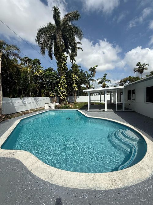 9934 Sw 195th St, Cutler Bay, FL, 33157-8662 | Card Image