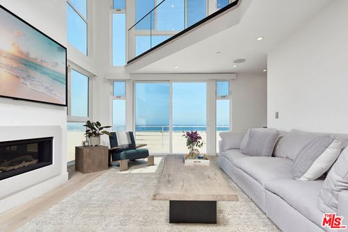 205-4403 Ocean Front Walk, Venice, CA, 90291-2408 | Card Image