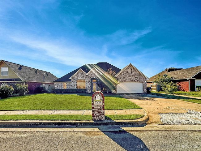 1530 Redwood Pl, House other with 4 bedrooms, 3 bathrooms and null parking in Tahlequah OK | Image 4
