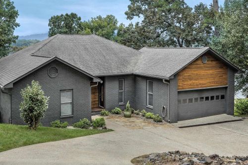 2053 Marion Anderson Rd, Hot Springs, AR, 71913-7522 | Card Image