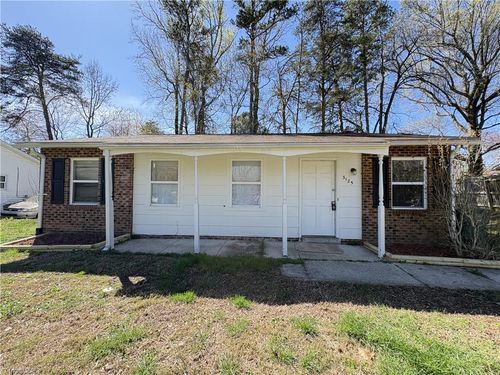 3125 Kilkenny Ave, Greensboro, NC, 27406-6708 | Card Image