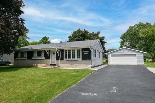26624 Waubeesee Lake Drive, Norway, WI, 53185 | Card Image
