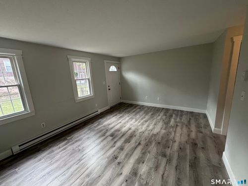 5c-239 Old Farms Rd, Avon, CT, 06001-2207 | Card Image