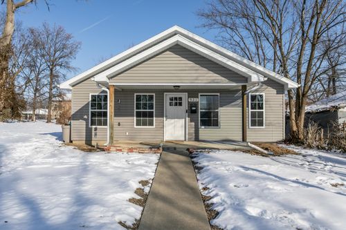 921 Latney St, MEXICO, MO, 65265-2044 | Card Image