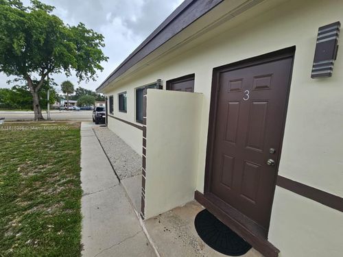 apt-4-1020 Opa Locka Blvd, Opa-Locka, FL, 33054-3972 | Card Image