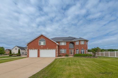 18730 Welch Way, Country Club Hills, IL, 60478-4406 | Card Image
