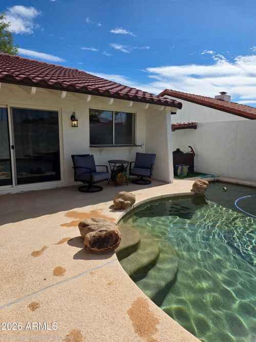 2055 E Bishop Dr, Tempe, AZ, 85282-2914 | Card Image