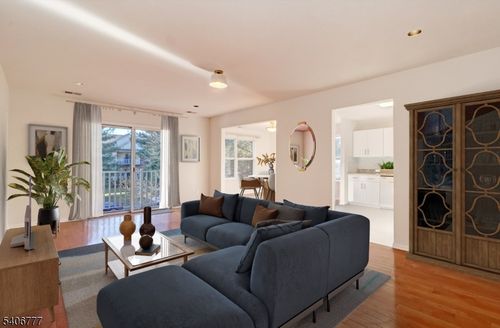 2 Katie Ct, East Hanover, NJ, 07936-3523 | Card Image