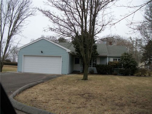 7 Hydro Dr, Westerly, RI, 02891-2815 | Card Image