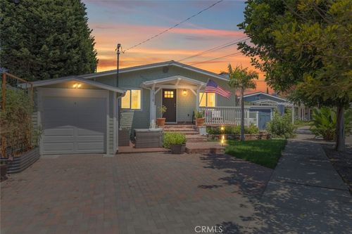 1320 Bush St, San Diego, CA, 92103-2811 | Card Image