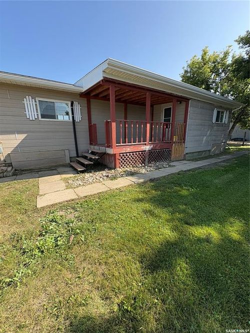 148 Railway Ave, Kuroki, SK, S0A1Y0 | Card Image