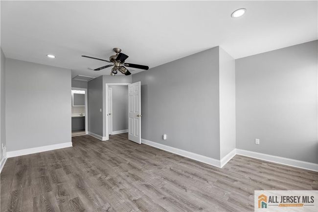 142 Lackland Ave, Townhouse with 2 bedrooms, 3 bathrooms and null parking in Piscataway NJ | Image 26
