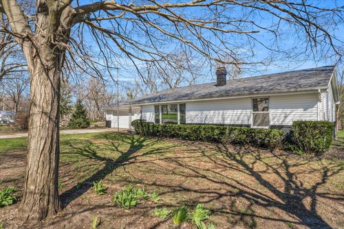 305 N East St, Bellflower, IL, 61724-9513 | Card Image