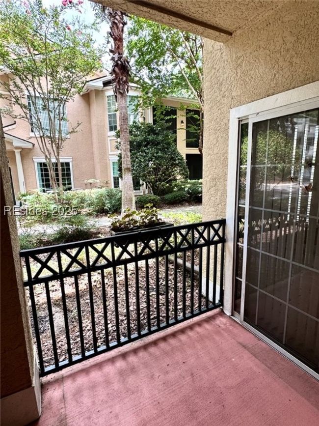 Porch | Image 23