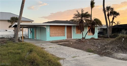 7951 Buccaneer Drive, FORT MYERS BEACH, FL, 33931 | Card Image