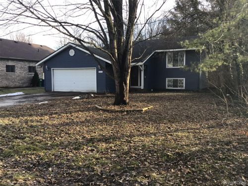 7640 Garland, Washington Township, MI, 48094-2836 | Card Image