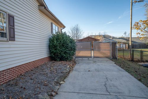 123 Swain Ave, Boiling Springs, SC, 29316-5601 | Card Image