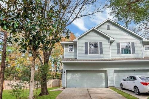 2 Peachridge Pl, The Woodlands, TX, 77382-1739 | Card Image
