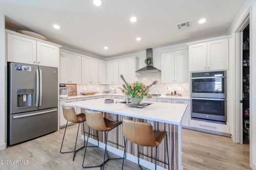 17671 W Buchanan Street, Goodyear, AZ, 85338 | Card Image