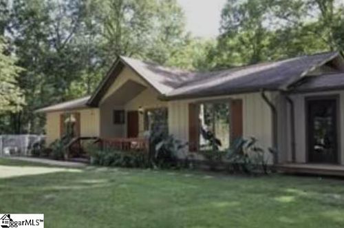 300 Castle Creek Dr, Pickens, SC, 29671-8379 | Card Image